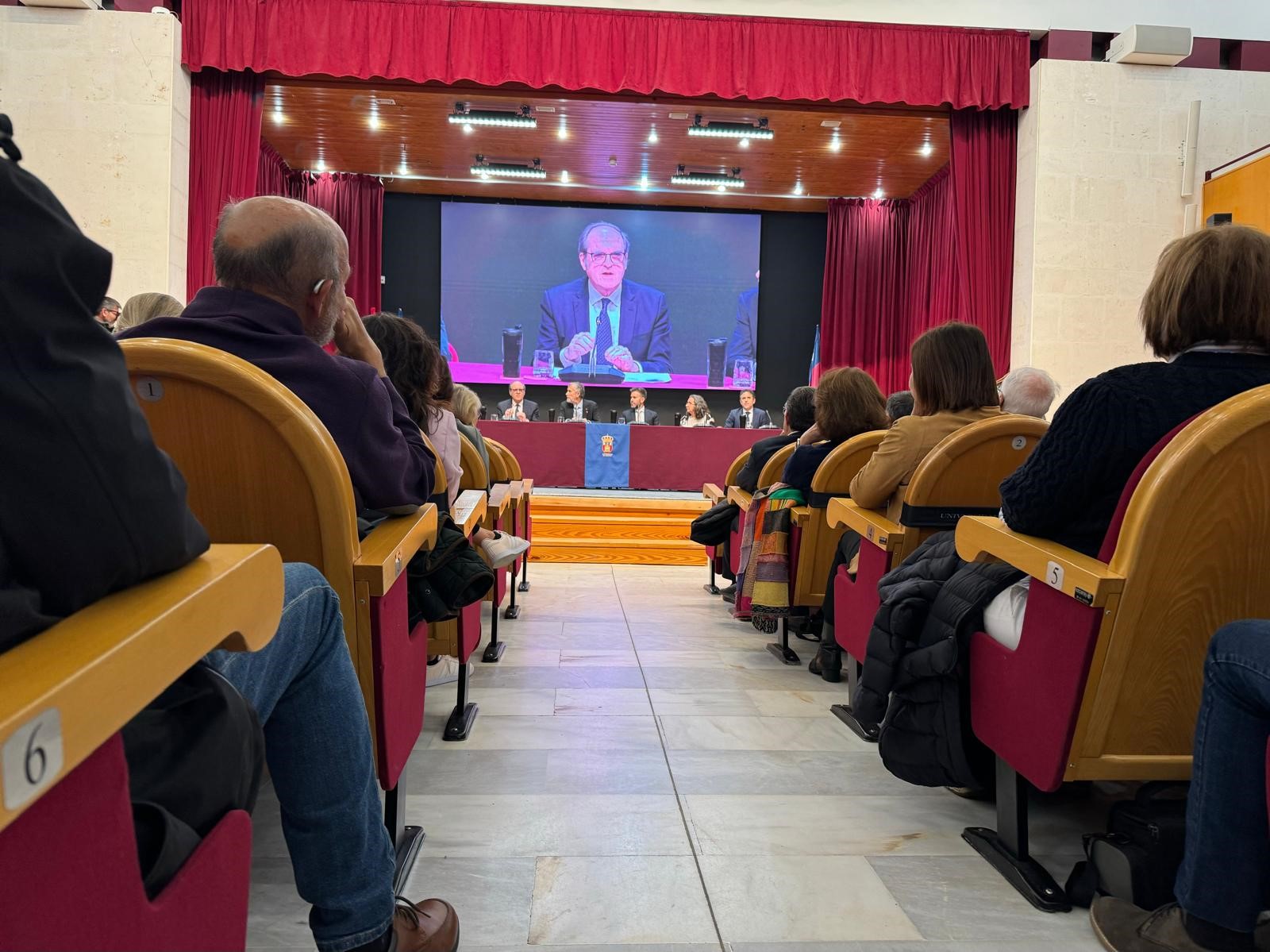 Conferencia en la Universidad de Burgos
