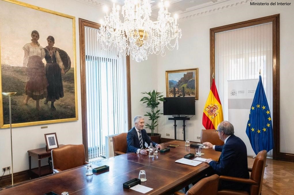 El Defensor del Pueblo, Ángel Gabilondo, se reúne con el ministro del Interior, Fernando Grande-Marlaska.